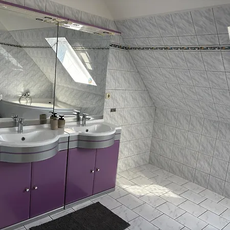 Apartment Schoene 4-zi -fewo Nahe Ostsee Mit Tollem Garten