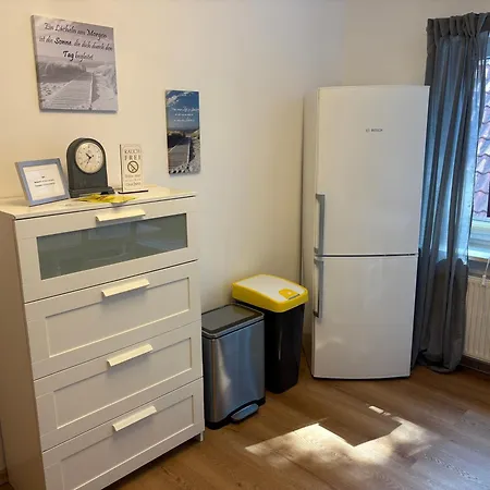 Schoene 4-zi -fewo Nahe Ostsee Mit Tollem Garten Apartment Bendfeld